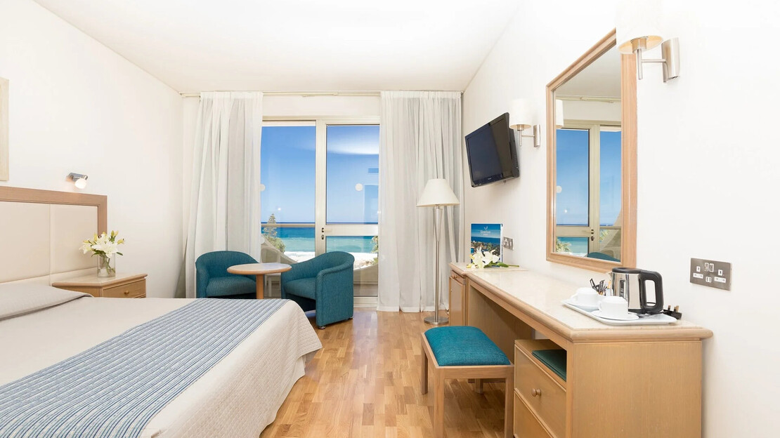    Standard Sea View Room 